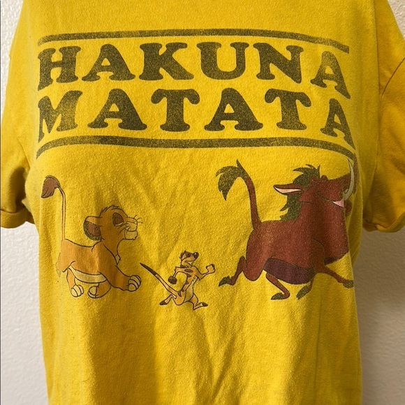 Disney Woman’s Yellow Hakuna Matata T-Shirt - Picture 2 of 6